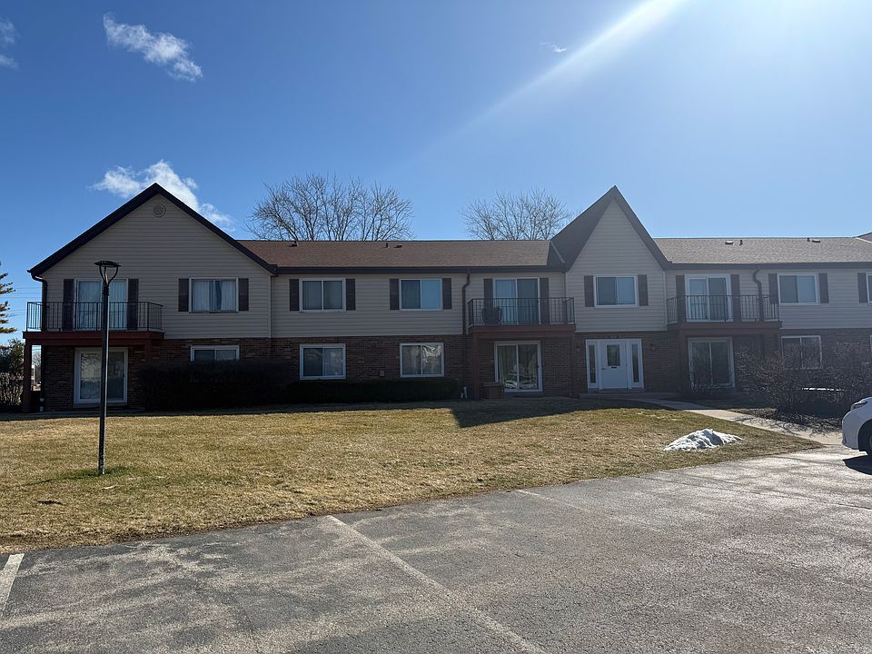 1st image of 10620 N Ivy Ct Unit 26