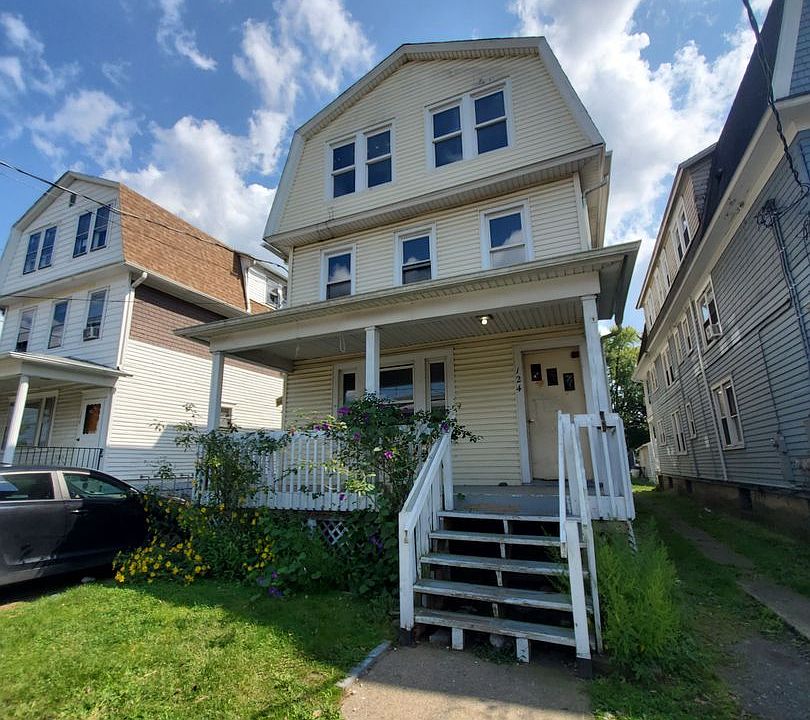1st image of 124 2nd Ave APT D