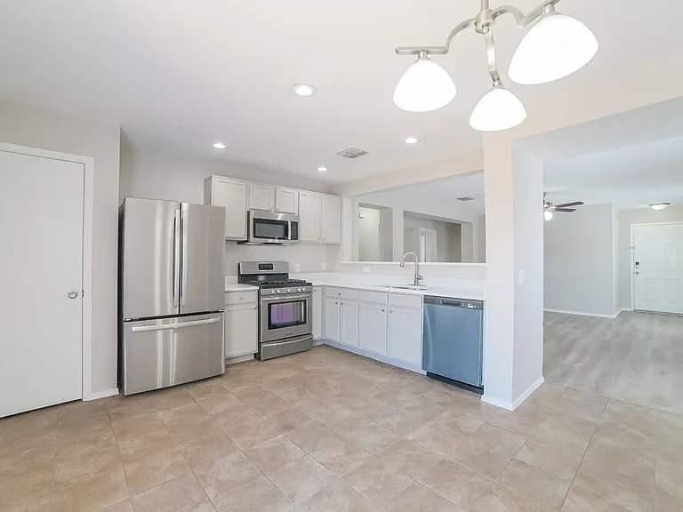 3847 E Hopseed Ln — Photo 5