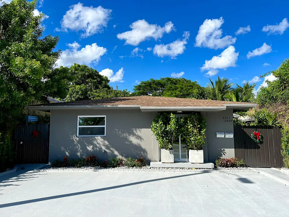 3511 SW 25th Ter