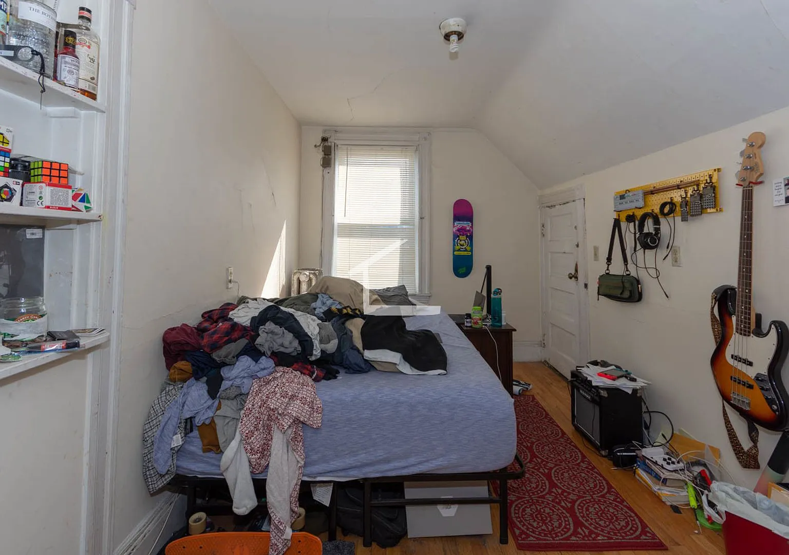 Large 3 bed in Allston — Photo 3