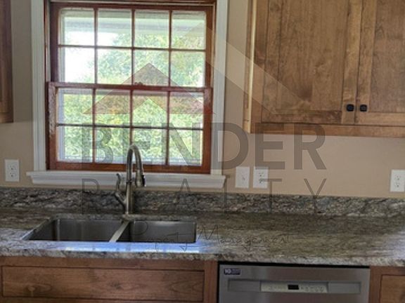 5th image of 2100 Eugenia Ave NW
