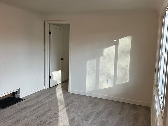 4th image of 504 5th Ave W #508