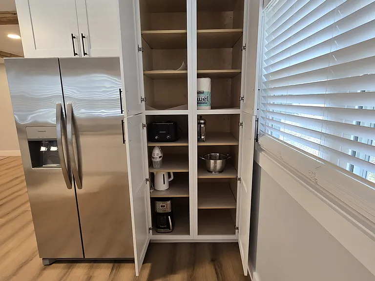 Cedar Dr — Photo 12