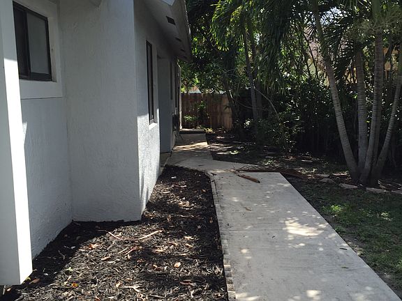 2nd image of 625 Laurel Way