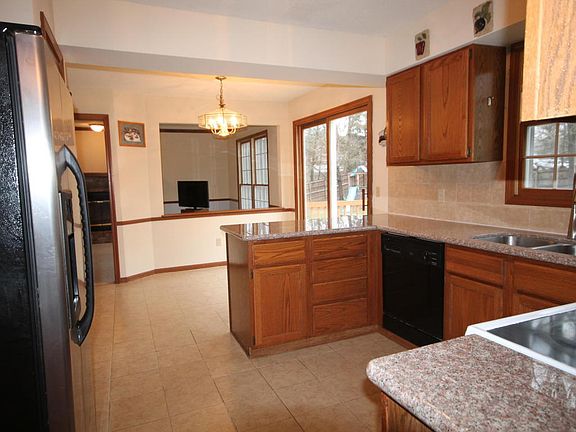 2nd image of 7111 Bridlewood Cir