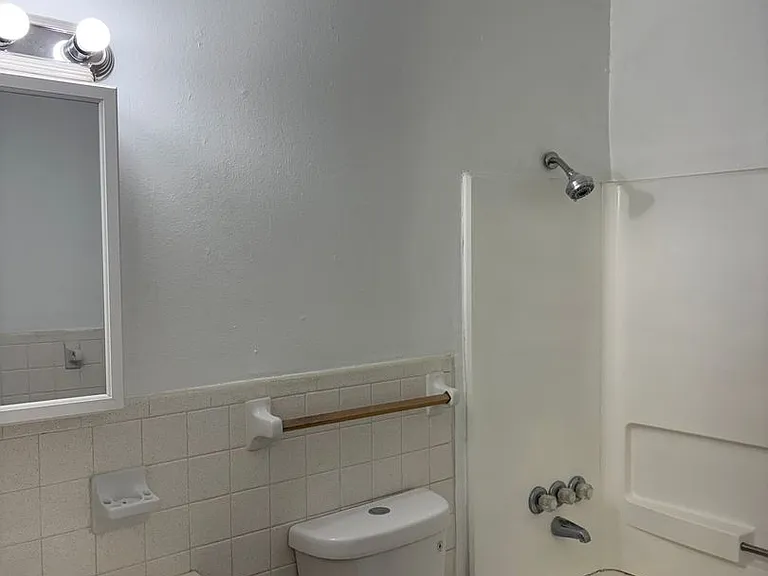 10542 Jefferson Hwy — Photo 16