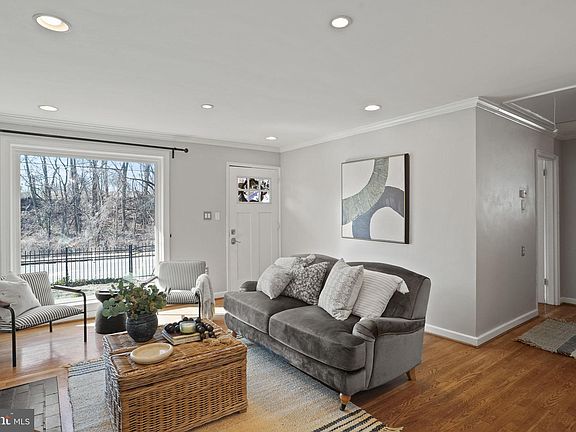 5th image of 3125 King St