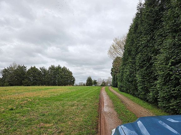 5th image of 2535 Parks Rd