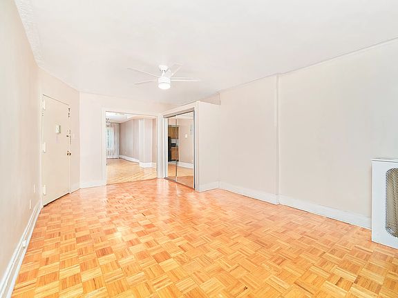 5th image of 274 W 132nd St #Townhouse