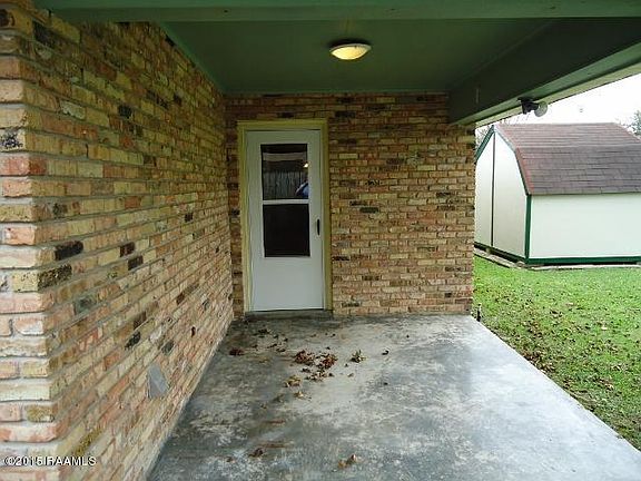 5th image of 103 Cedarwood St