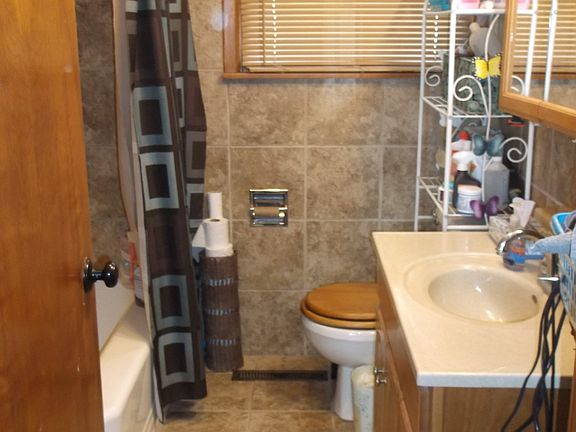 4th image of 508 NE 13th St