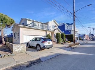 18 Bellmore Ave, Point Lookout, NY 11569