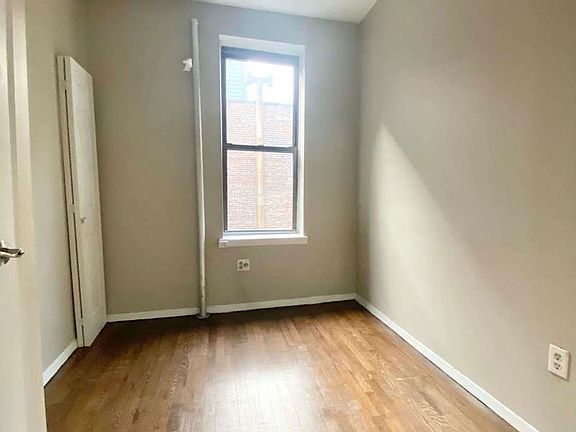 5th image of 1229 1st Ave #25A