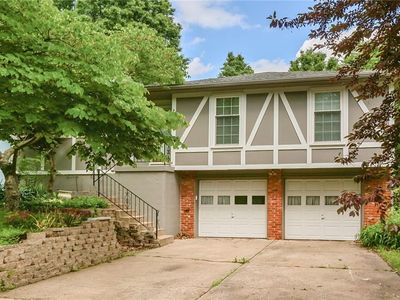 402 N Cleveland Ave, Belton, MO, 64012