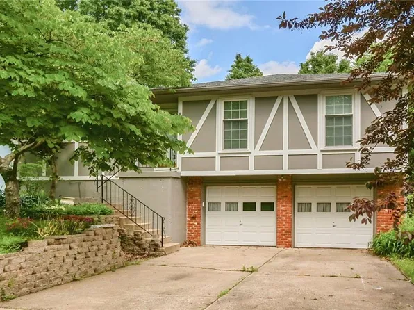 402 N Cleveland Ave, Belton, MO 64012