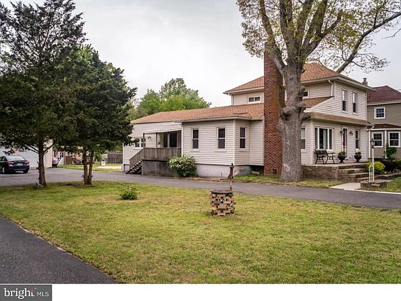 3rd image of 444 S Egg Harbor Rd