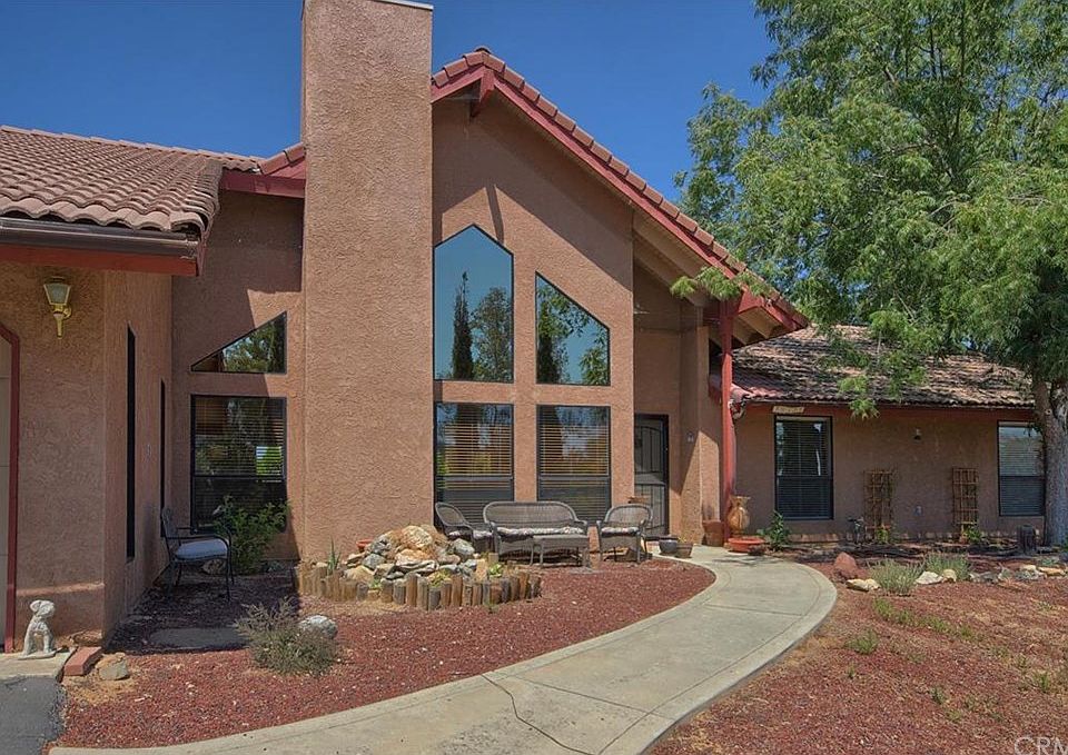 1st image of 30522 Horseshoe Dr