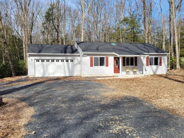 241 Lower Valley Dr, Kunkletown, PA 18058