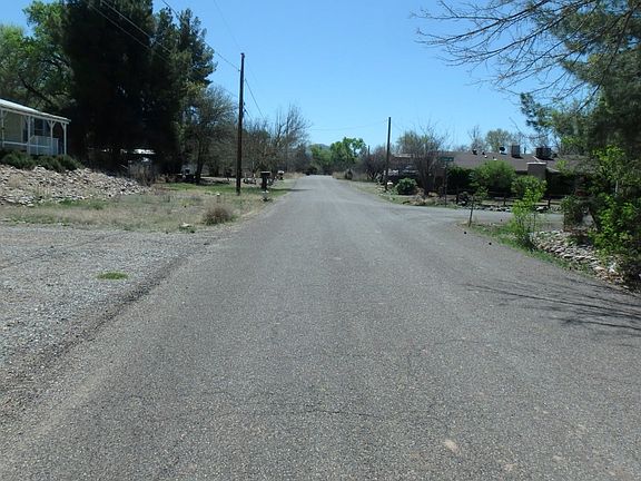 4th image of 3053 S White Birch Dr