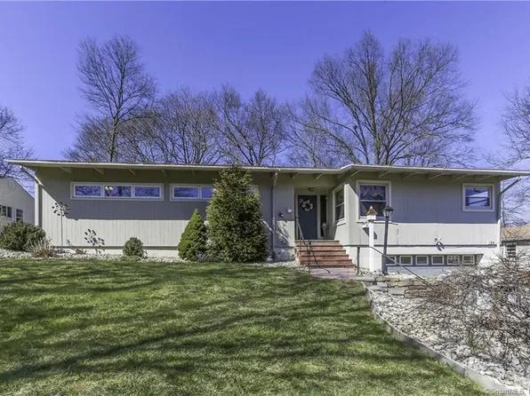154 Brewster Road, West Hartford, CT 06117