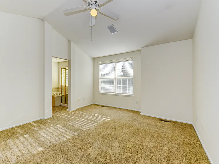 2800 Whitetail Cir — Photo 13