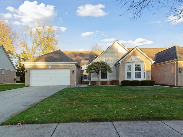 44146 Kendyl Dr, Sterling Heights, MI 48314
