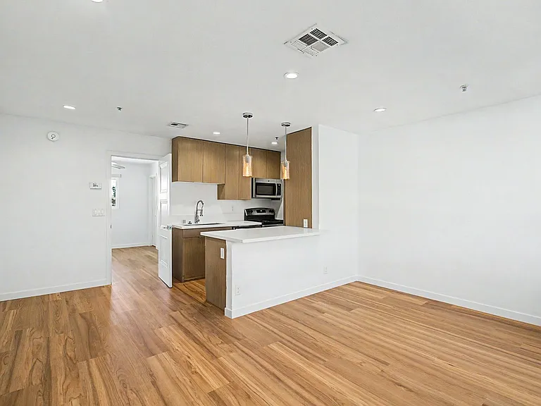 1937 Sunset Circle — Photo 15