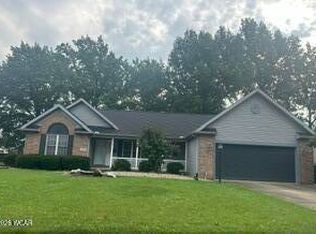 2112 Augusta Dr, Lima, OH 45805