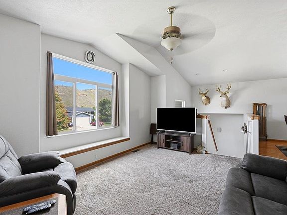 4th image of 14675 Telluride St