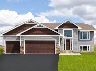 770 Kadler Ave NE, Hanover, MN 55341