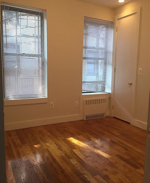 1st image of 592 E 22nd St APT 4G
