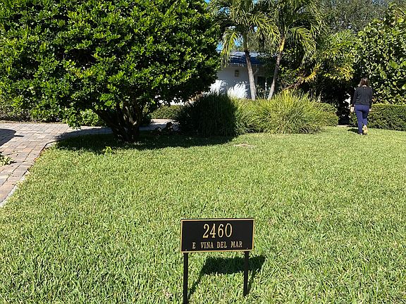 4th image of 2460 E Vina Del Mar Blvd