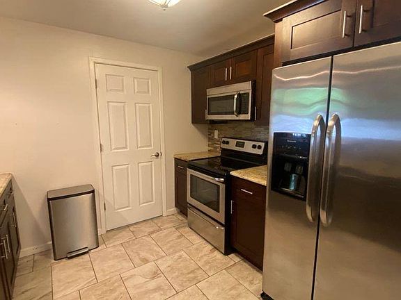 5th image of 6006 Windham Rd