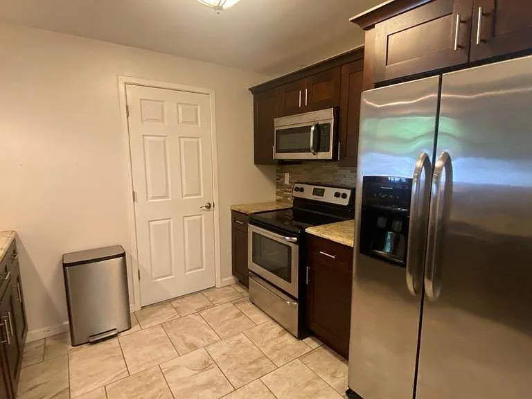 6006 Windham Rd — Photo 5