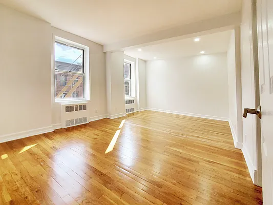 Rented by Corcoran | media 7