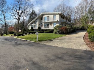 15 Gentlemans Way, Waltham, MA 02452