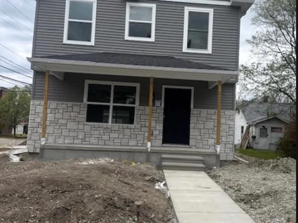 27305 Groveland St, Madison Heights, MI 48071