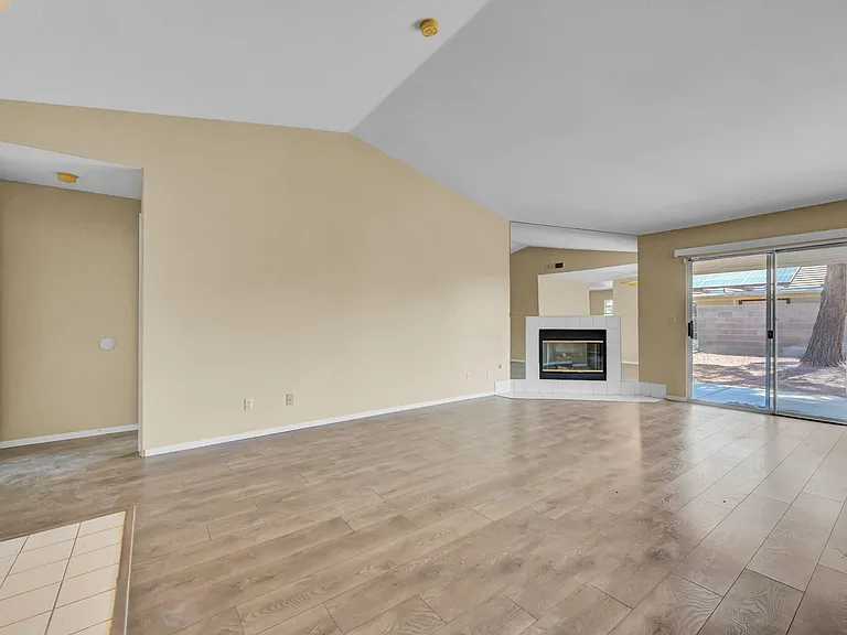 4814 Spring Falls Way — Photo 6