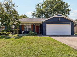 1405 Paradise Pkwy, Claremore, OK 74017