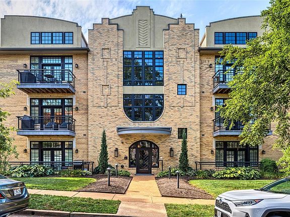 2nd image of 7518 Parkdale Ave APT 304