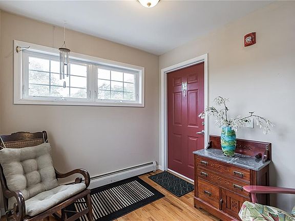 2nd image of 304 Warburton Ave APT 3D