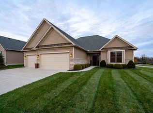 10 Anchor Ln, Springboro, OH 45066