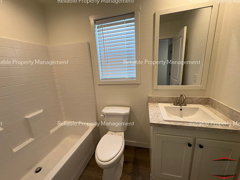 440 N Wilson Dr — Photo 7