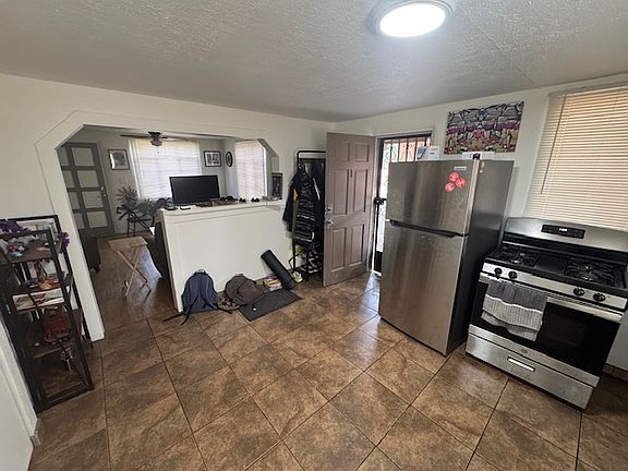 5th image of 1812 Mann St #1