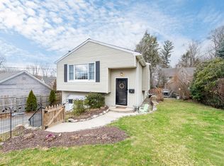 8 Andrews St, Bethel, CT 06801