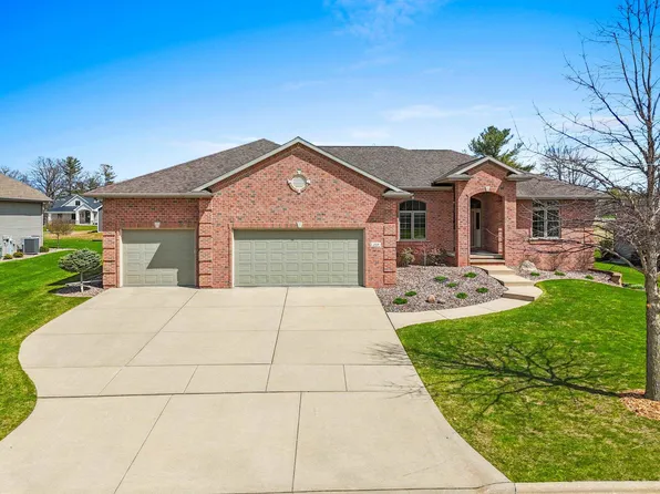 359 Crosswinds Ln, Green Bay, WI 54311