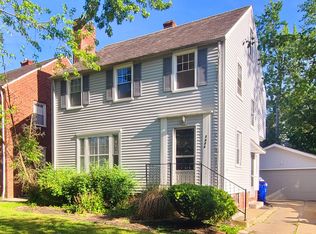 3946 Bushnell Rd, University Heights, OH 44118
