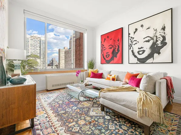 350 E 82nd St APT 12D, New York, NY 10028