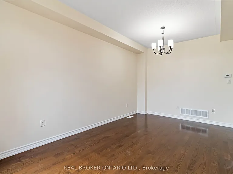 27 McCartney St #MAIN — Photo 8